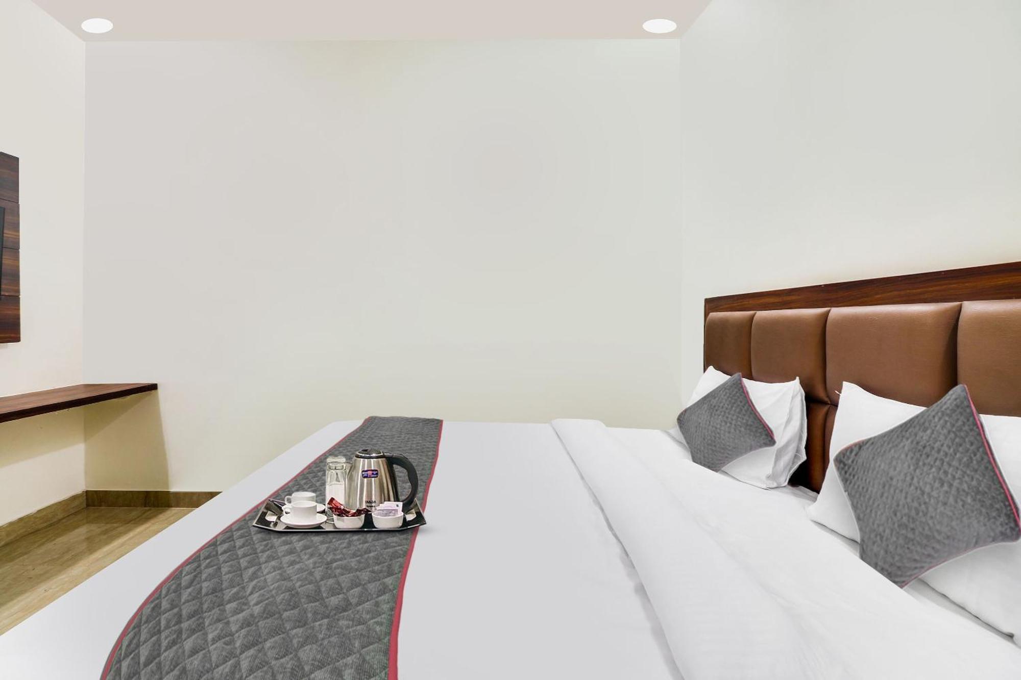 Hotel O Golden Grand Agra  Luaran gambar